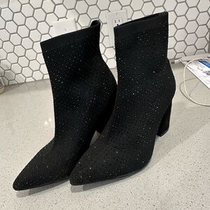 Sparkly black booties pointed toe size 6.5